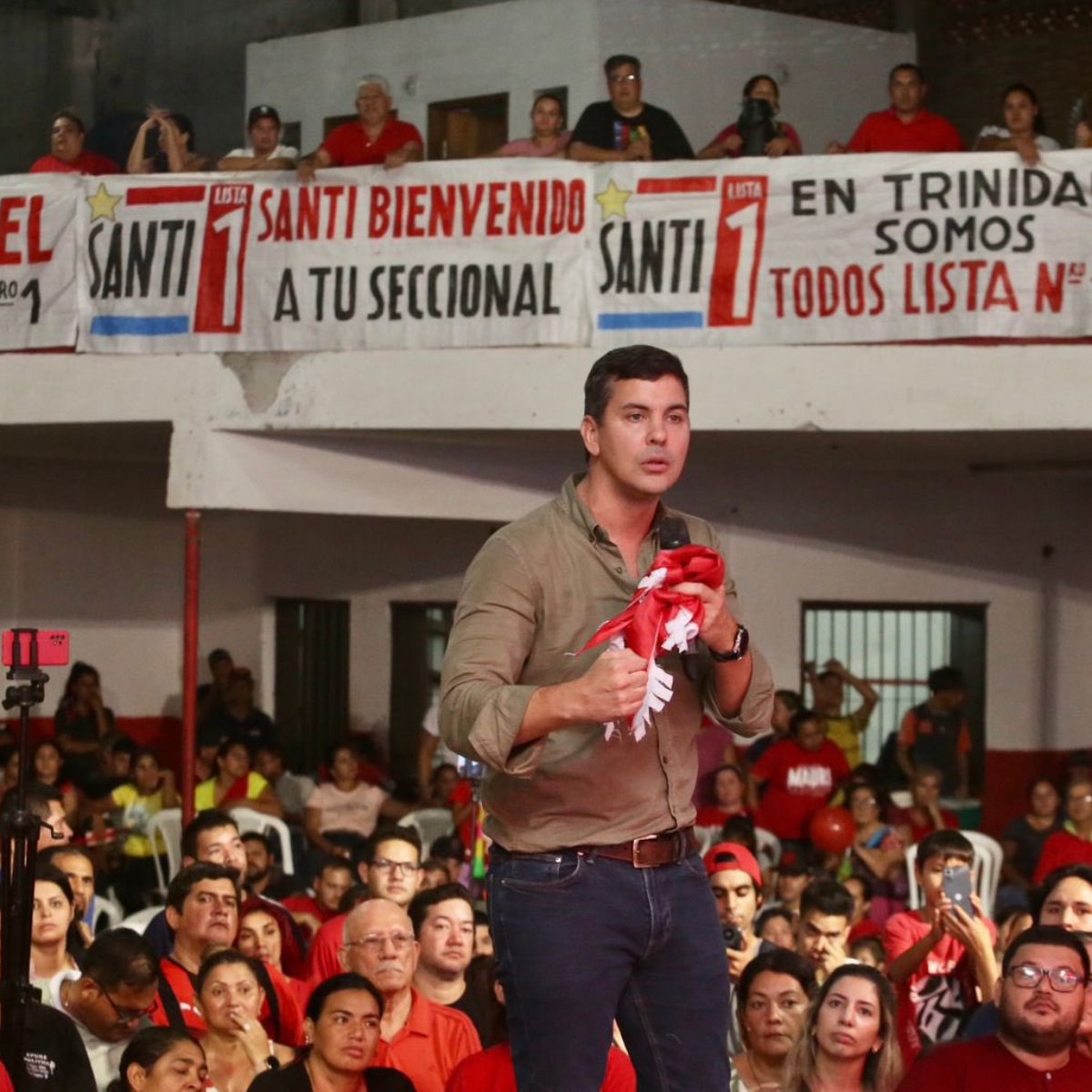 巴拉圭執政黨「國家共和聯盟」（Colorado Party）總統候選人佩納（Santiago Peña）