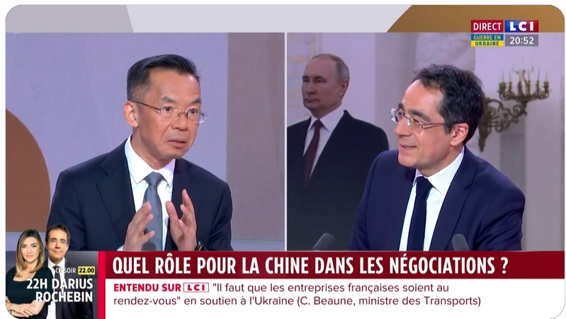 中國駐法大使盧沙野21日晚間接受法國LCI電視節目專訪時提到，「台灣命運由中國人決定」，之後又暴走反嗆提問記者「沒唸過書」。翻攝LCI推特影片截圖