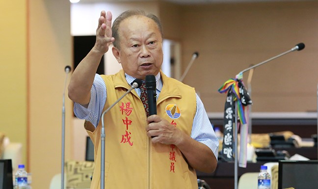 台聯黨台南市議員楊中成被控護航性騷擾惡警林訓毅。讀者提供