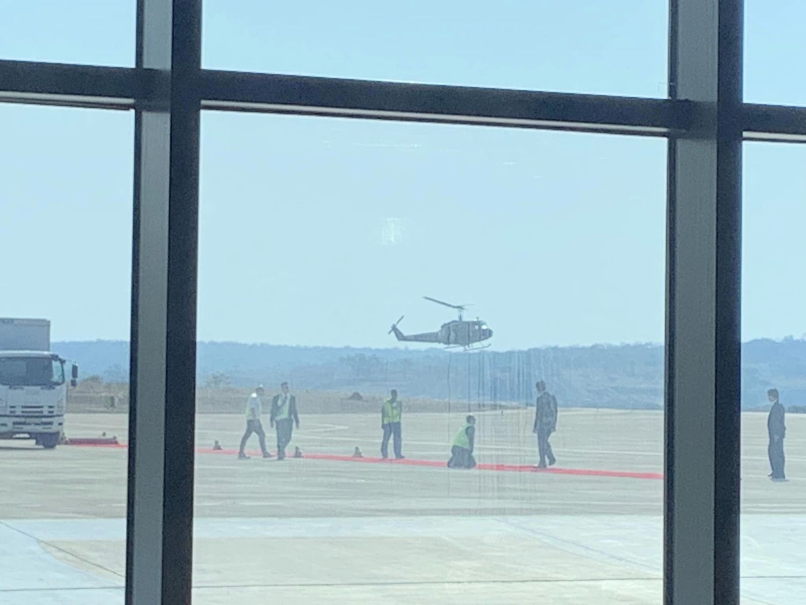 史國迎接為了蔡英文造訪，高規格維安，史國隨處可見直升機巡邏。張英嬌攝