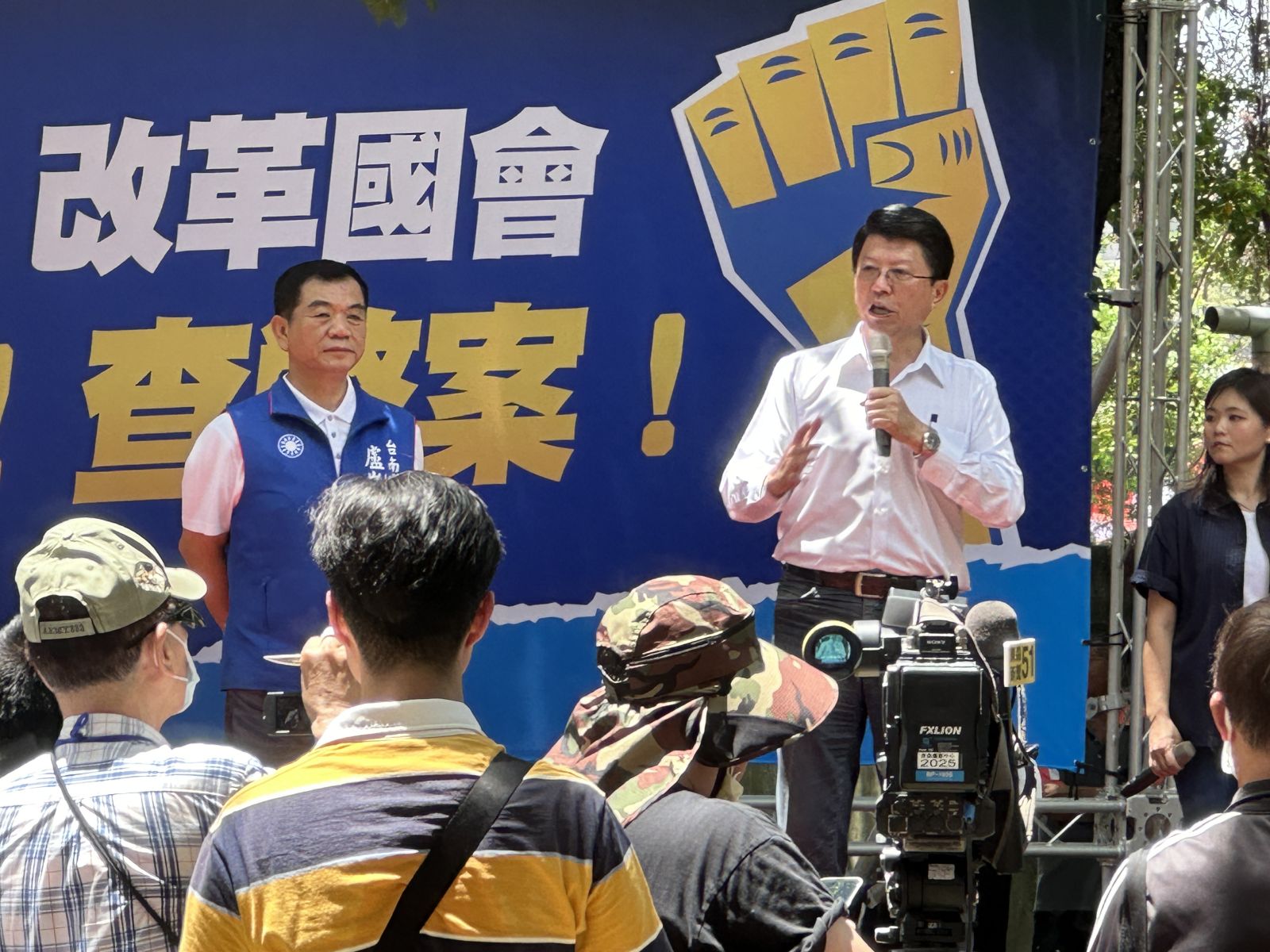 國民黨台南市黨部主委謝龍介能言善道，善於凝聚支持者向心力。辛啓松攝