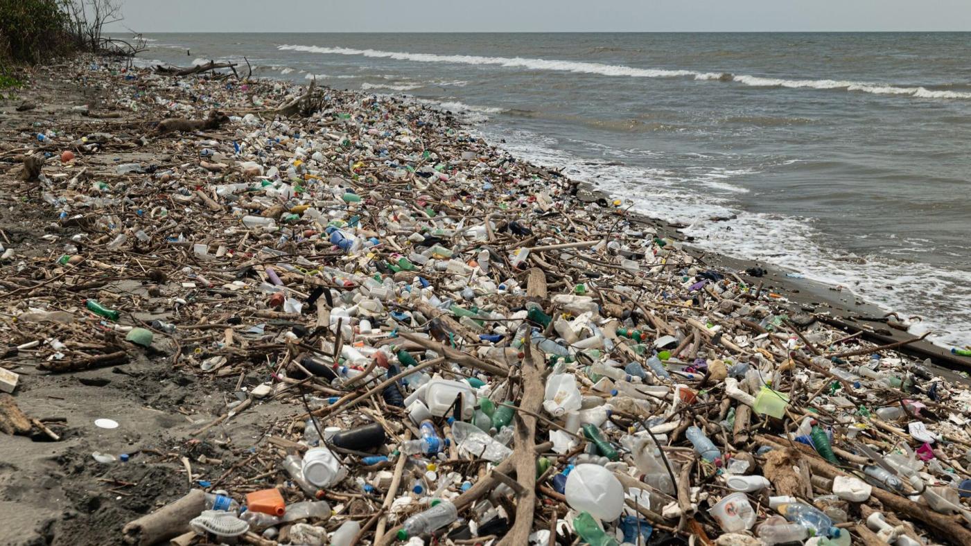 人為製造垃圾正大量污染海洋。 翻攝The Ocean Cleanup臉書