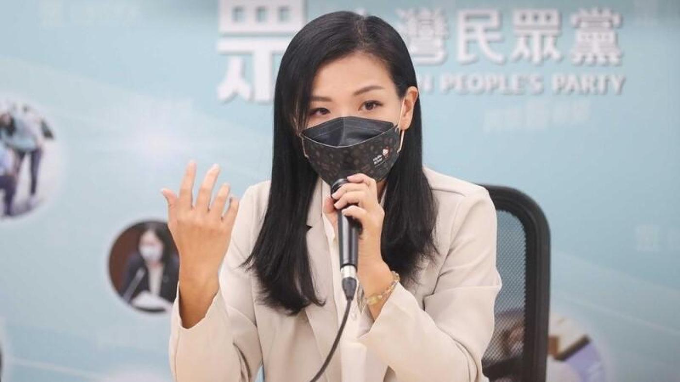 高虹安今早舉行臨時記者會，指資策會說她違法兼職是烏龍指控。中央社