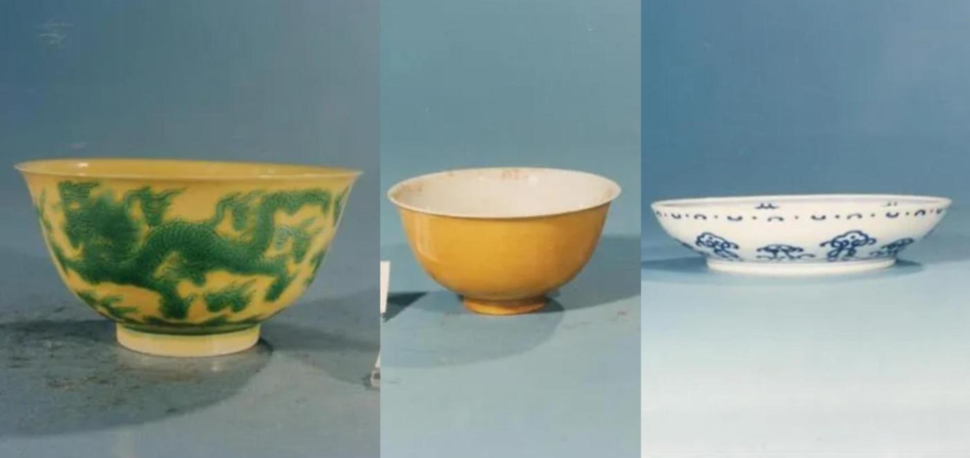 故宮摔壞3文物，由分別是嬌黃綠彩雙龍小碗（左）、暗龍白裏小黃瓷碗（中）、青花花卉盤（右）。合成畫面／故宮提供