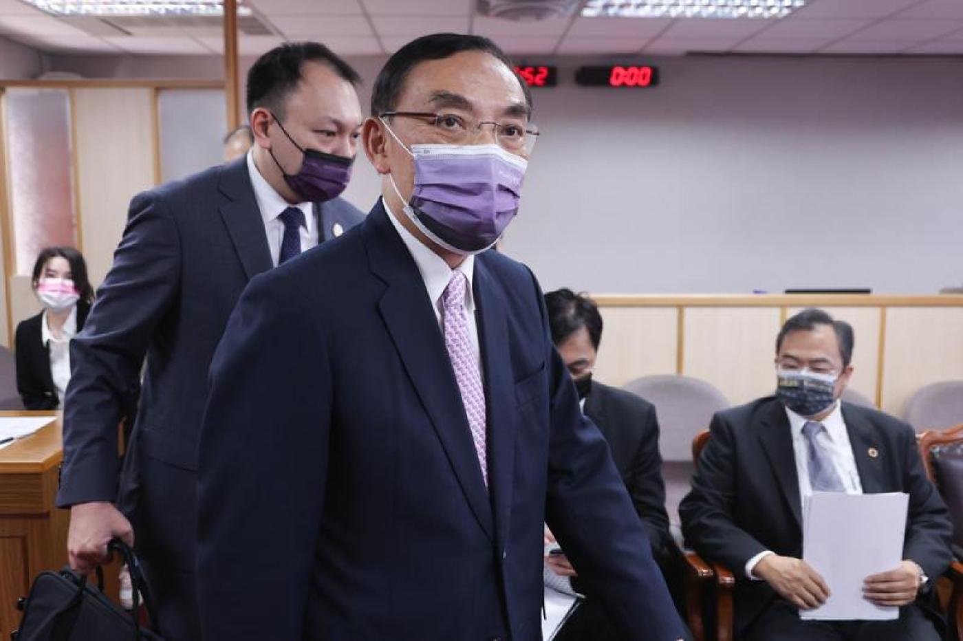 對於高虹安案，法務部長蔡清祥（前）9日在立法院受訪表示，會按照既有程序來進行蒐證，不會受到任何影響。中央社