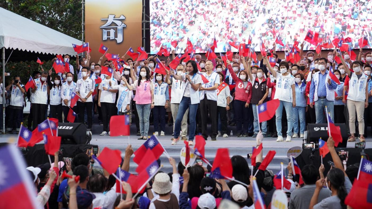 韓國瑜20日出席柯志恩造勢大會。翻攝柯志恩臉書