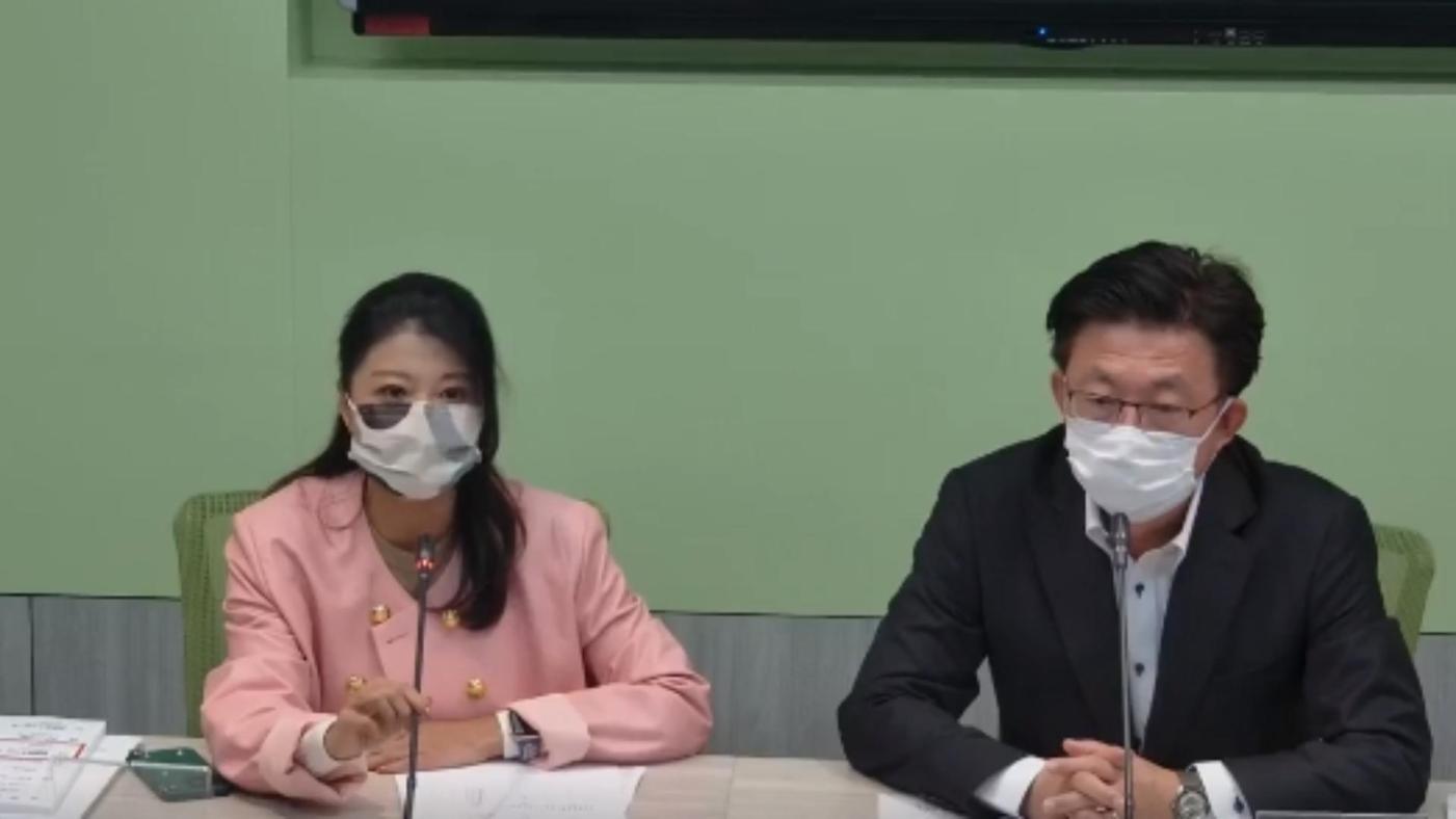 民進黨立院黨團23日開記者會，回應有關新竹市棄保等時事。翻攝直播