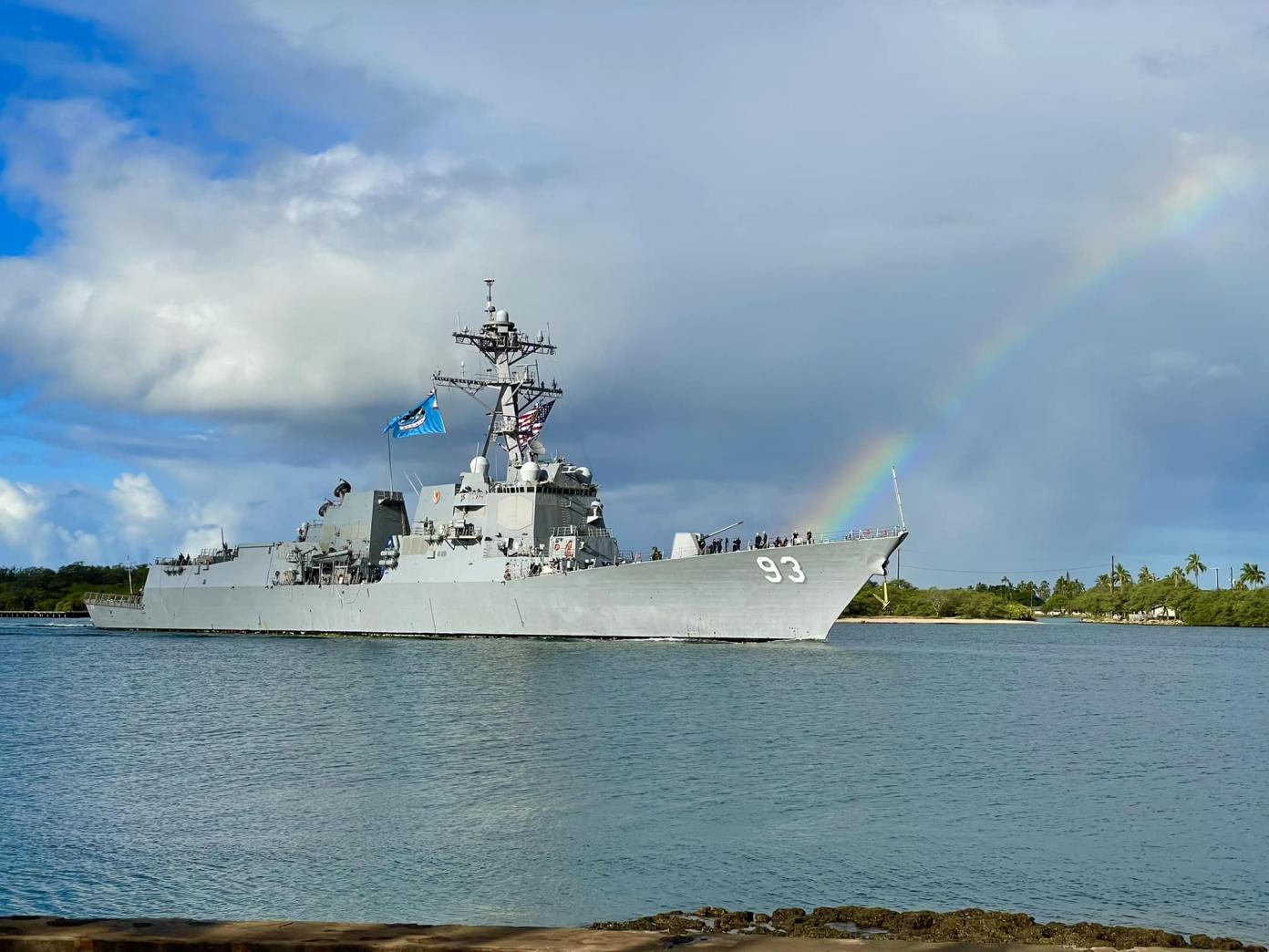 美國海軍第7艦隊伯克級神盾驅逐艦「鍾雲號」（USS Chung-Hoon, DDG-93）昨穿越台灣海峽。翻攝DDG-93臉書