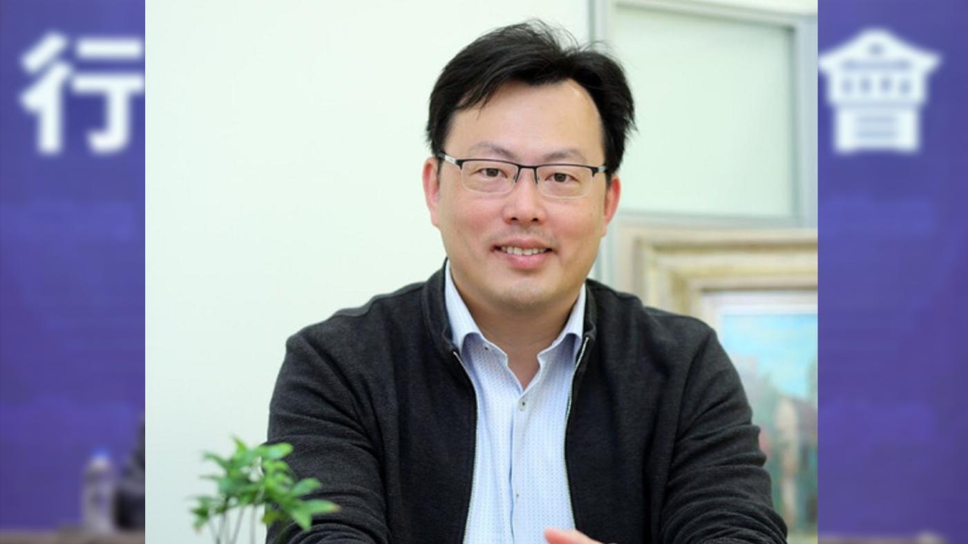 行政院10日宣布由現年47歲的國立體育大學教授鄭世忠（圖）接任。教育部提供
