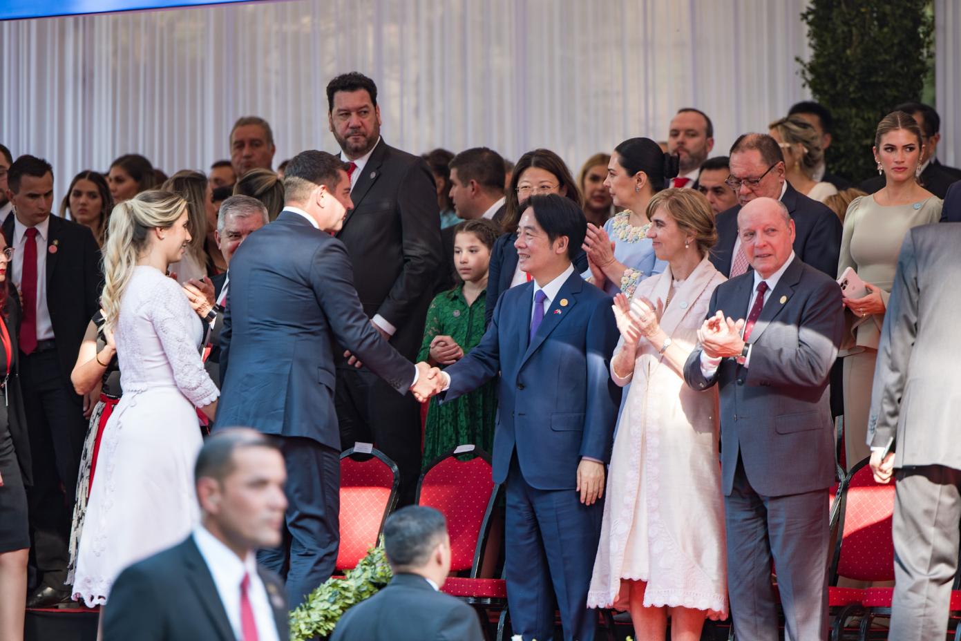  副總統賴清德出席巴拉共和國新任總統貝尼亞就職典禮。總統府提供