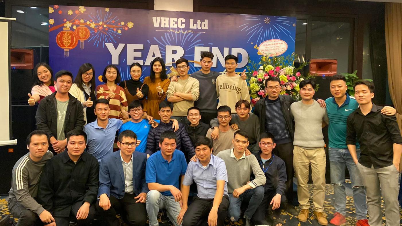 越南具廣大年輕人口，但在訓練科技人才上的速度與數量仍不夠。翻攝vhec.vn網頁