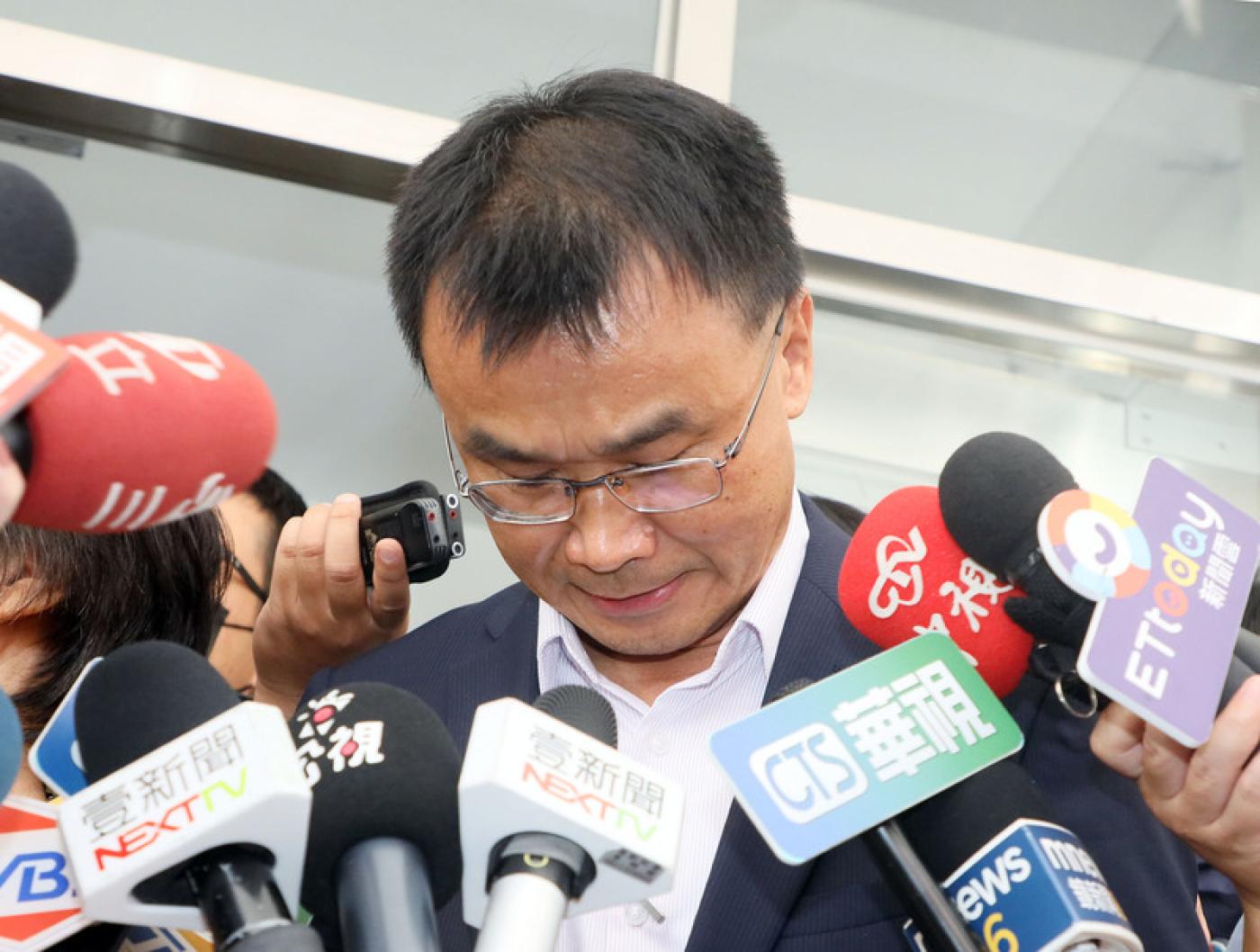 農業部長陳吉仲為雞蛋進口專案致歉。中央社