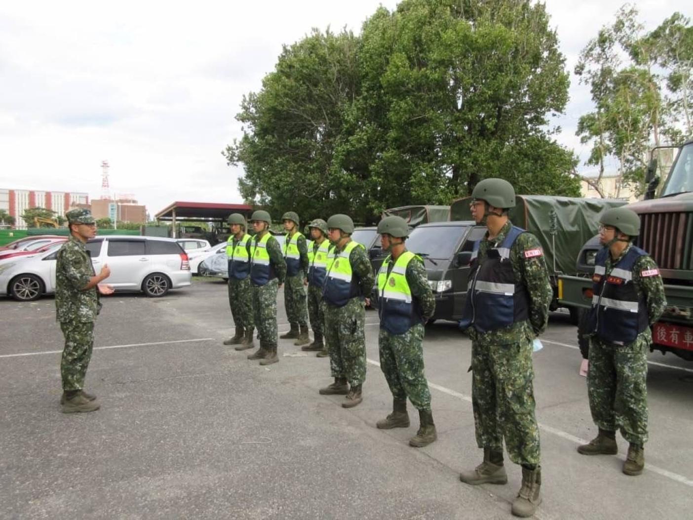 國軍第二作戰區投入小犬颱風防災救災整備。國防部提供