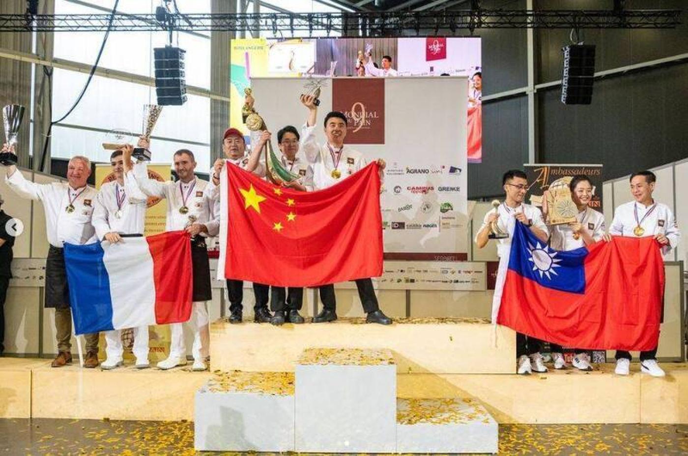 台灣隊拿下第9屆世界麵包大賽季軍，冠軍為中國隊，第二名則為地主法國隊。翻攝Ambassadeurs Du Pain 臉書