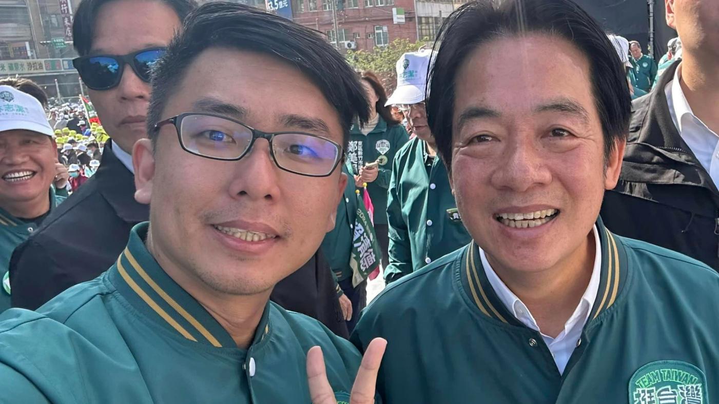 新竹市議員劉崇顯（左）29日宣布退出綠黨，總統大選期間他力挺民進黨候選人賴清德（右）。翻攝劉崇顯臉書