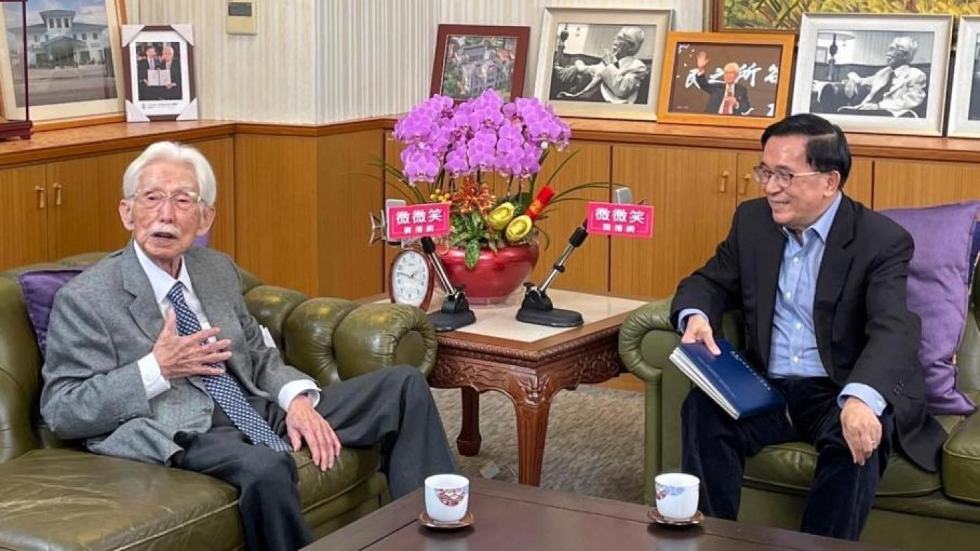 前總統陳水扁(左)2022年7月曾拜會與獨派大老辜寬敏(右)。翻攝陳水扁新勇哥物語臉書