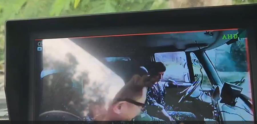 陸軍中型戰術輪車自撞車頭全毀　肇事原因居然是駕駛在找東西