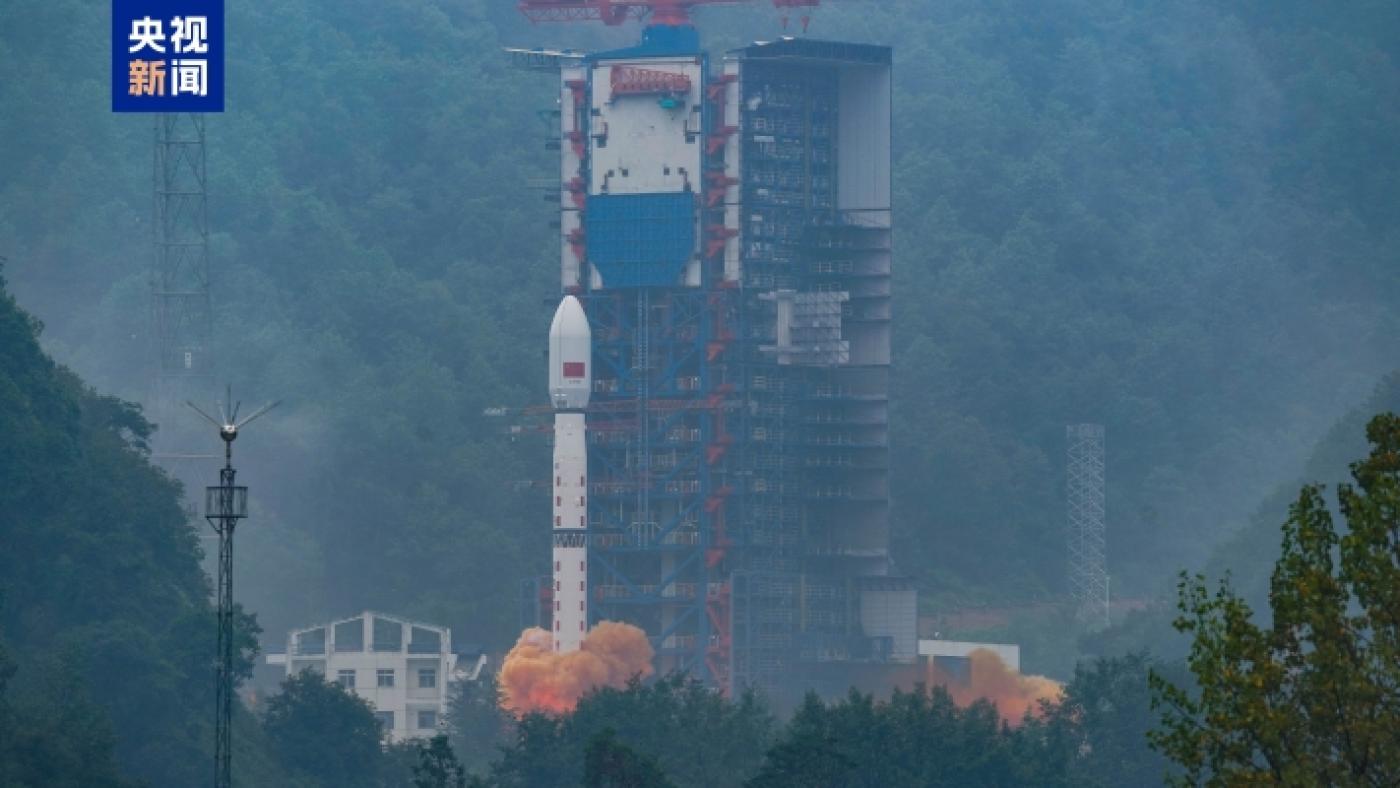 中共發射運載火箭通過我防空識別區， 國軍全程警戒應處。翻攝中國央視