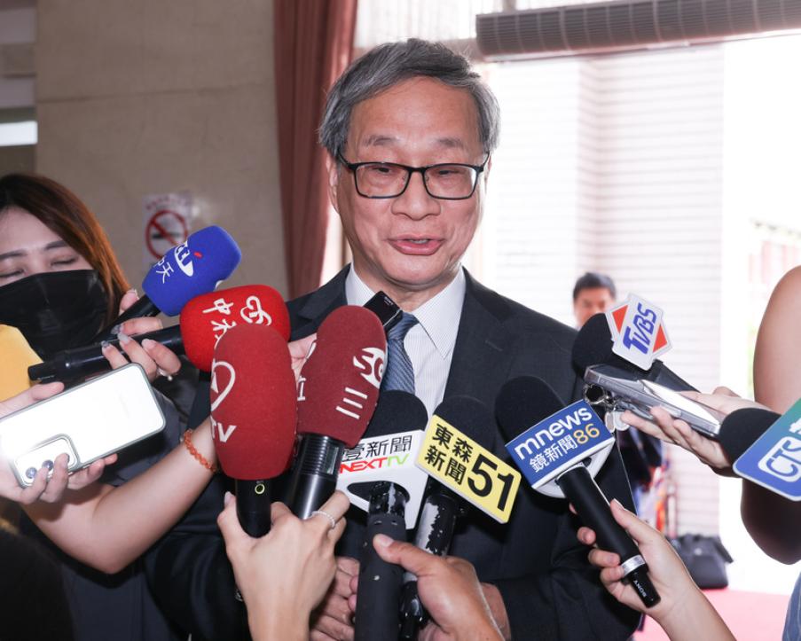 傳部長官位不保　小野笑回：這是我看過最好的劇本