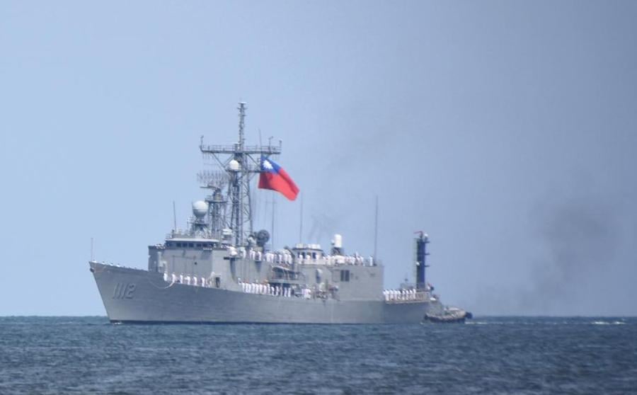 不滿被糾正服裝儀容　海軍銘傳艦「跳船」士兵下場出爐