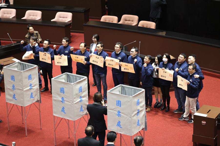 大法官人事全滅！民進黨團祭黨紀封殺劉靜怡　民眾黨恰巧唯一支持她