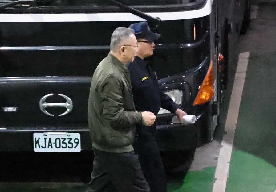 柯文哲遭爆把政治獻金帶回家　陳佩琪不忍了「喊告許富舜、鄭淑心」  ​​​​​​​