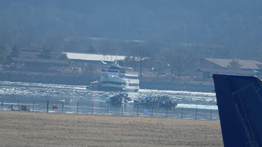 川普談空難怪罪DEI釀飛安　點名前同志運輸部長