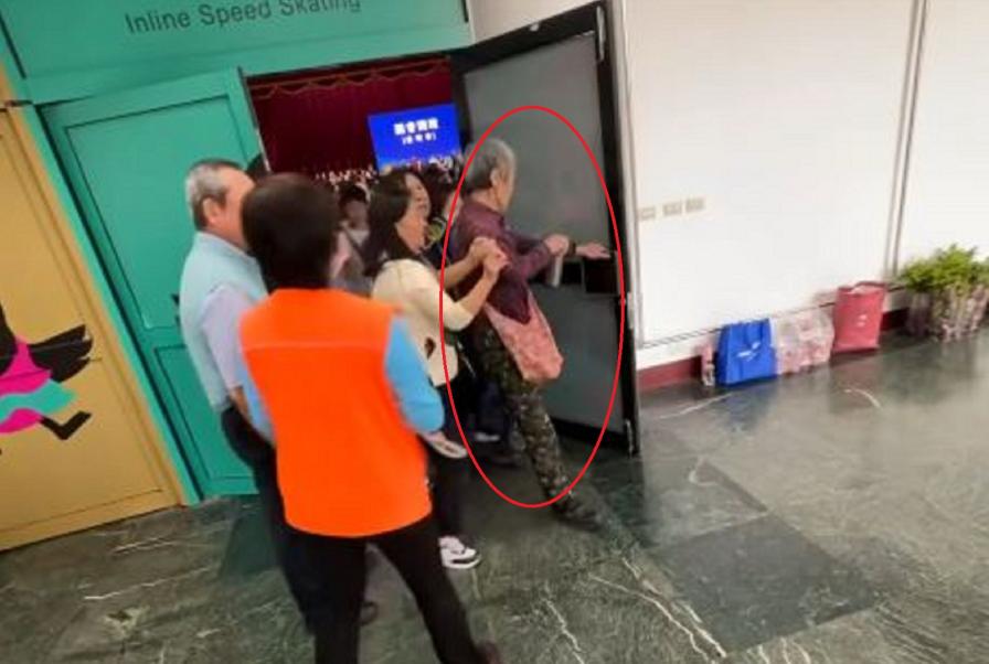 畫面曝光！退休師「葉霸」嗆通匪遭架離　黃暐瀚揭正確做法：外界會對傅崐萁改觀