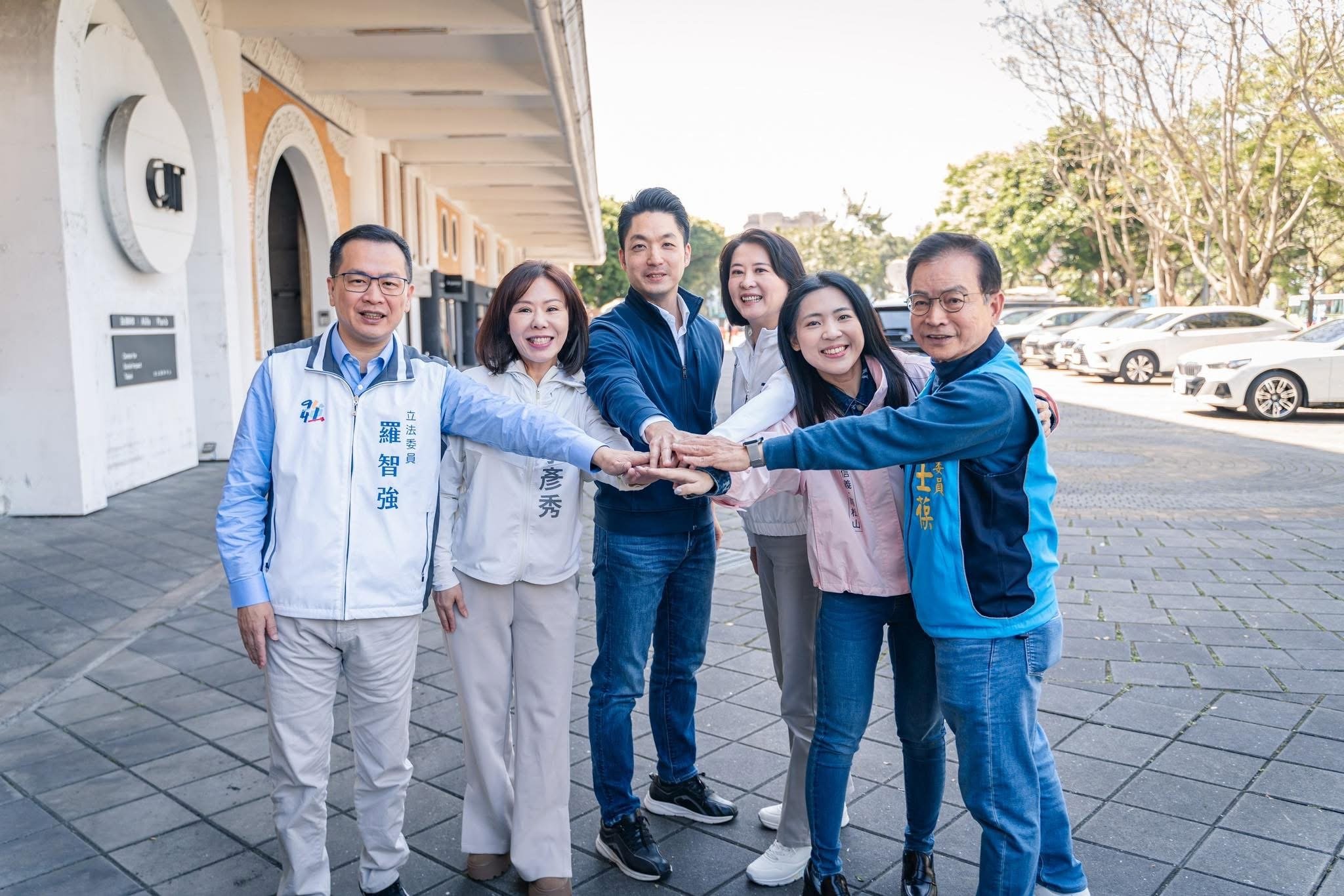 蔣萬安在周六休假日和5位台北市國民黨立委合體，徐巧芯說，這是「台北隊」，支持反罷免。翻攝徐巧芯臉書