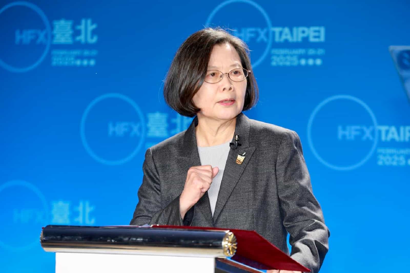綠委何欣純、陳素月建議，赴美談判可由前總統蔡英文（圖）領軍。翻攝蔡英文臉書