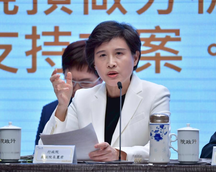 台灣輸美關稅32%生效　經建會主委：經濟成長3%難保