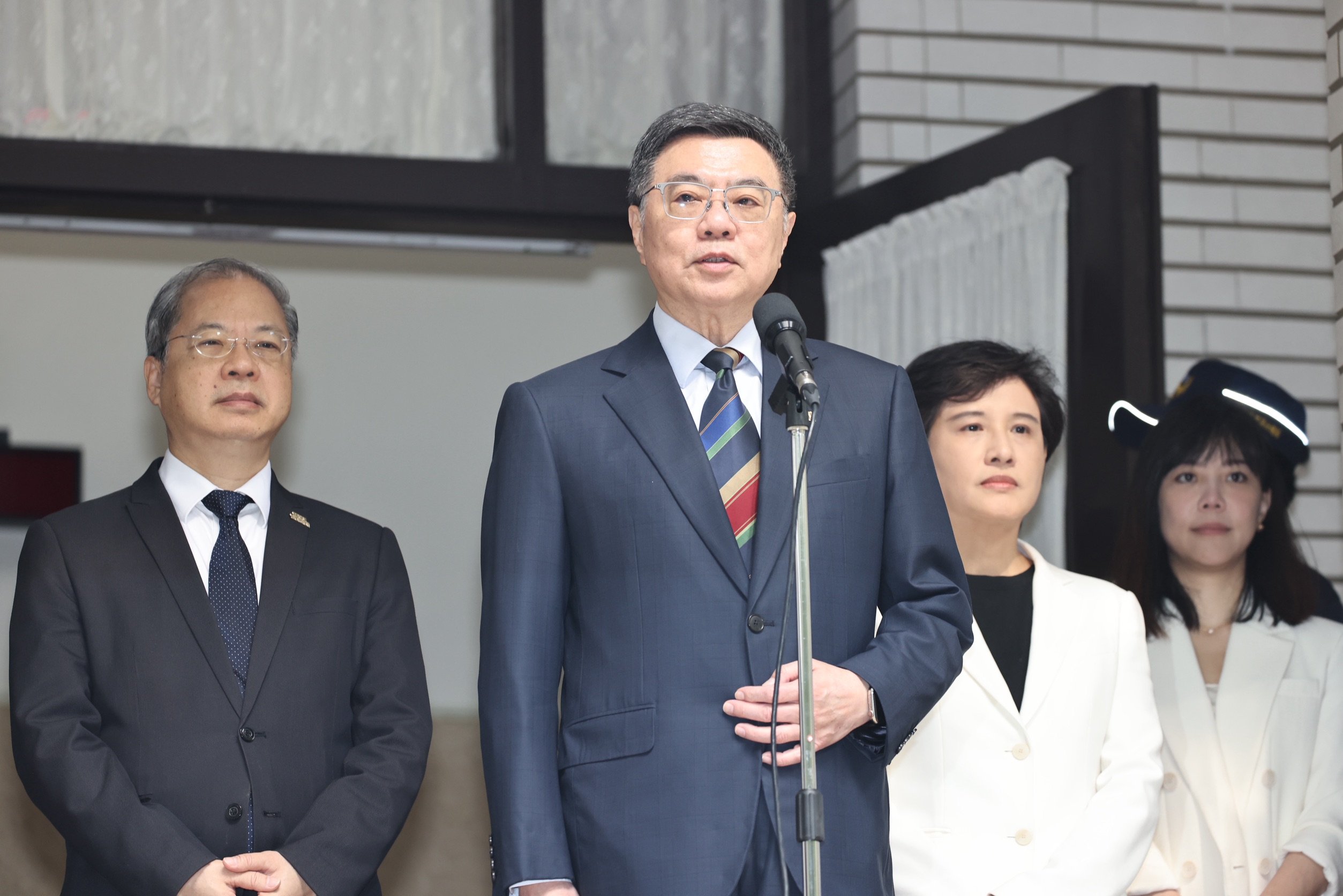 行政院長卓榮泰10日在行政院會中指示，為因應關稅衝擊，請財政部研議比照COVID-19期間，延長5月開始的報稅期間。資料照片／林啟弘攝
