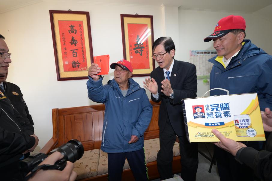 關懷福壽山103歲榮民人瑞張天佑　退輔會整合安心御老平台造新居