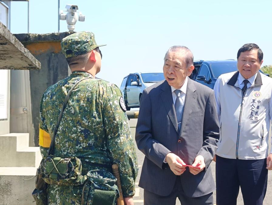 中共去年擾台軍機共5109架次　李棟樑慰問空軍部隊激勵軍心士氣