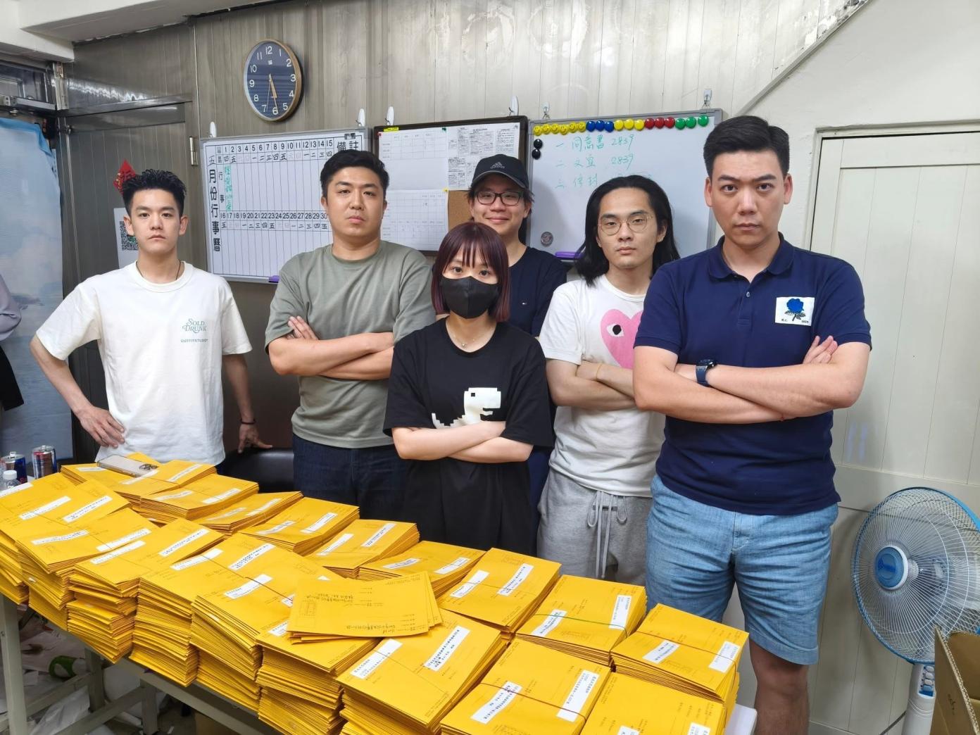 「地動刪瑤」在經過一周的整理後，要先送出第一批連署，要請連署人同意更換領銜人。翻攝賴苡任臉書