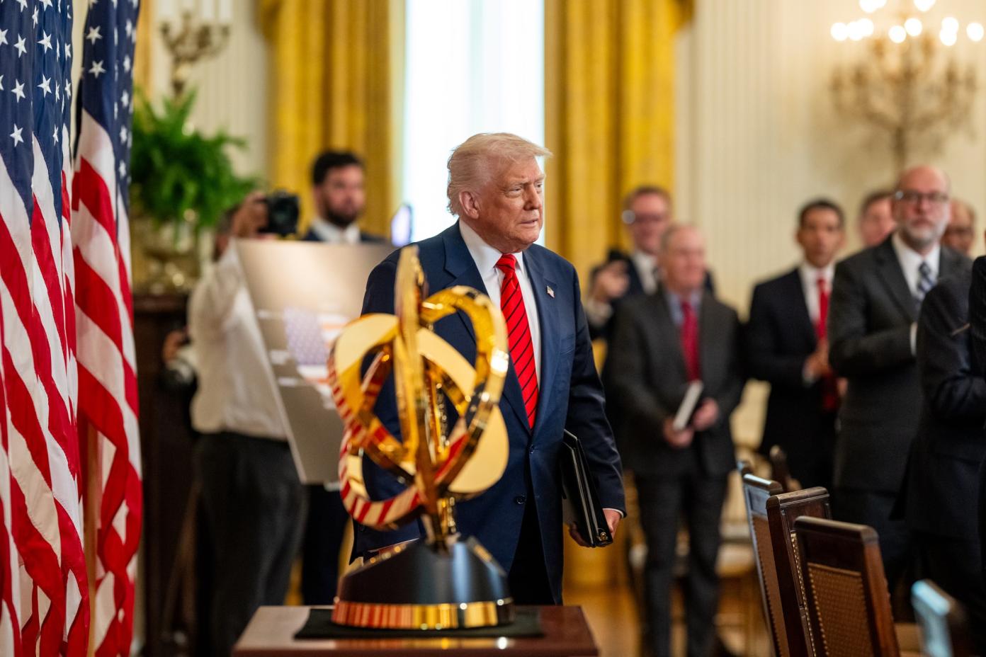 美國總統川普８日宣布和英國達成首個貿易協議。翻攝The White House粉專