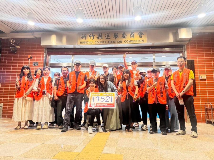 堅持至最後一秒仍未過二階　35席罷藍委徐欣瑩首位不成立