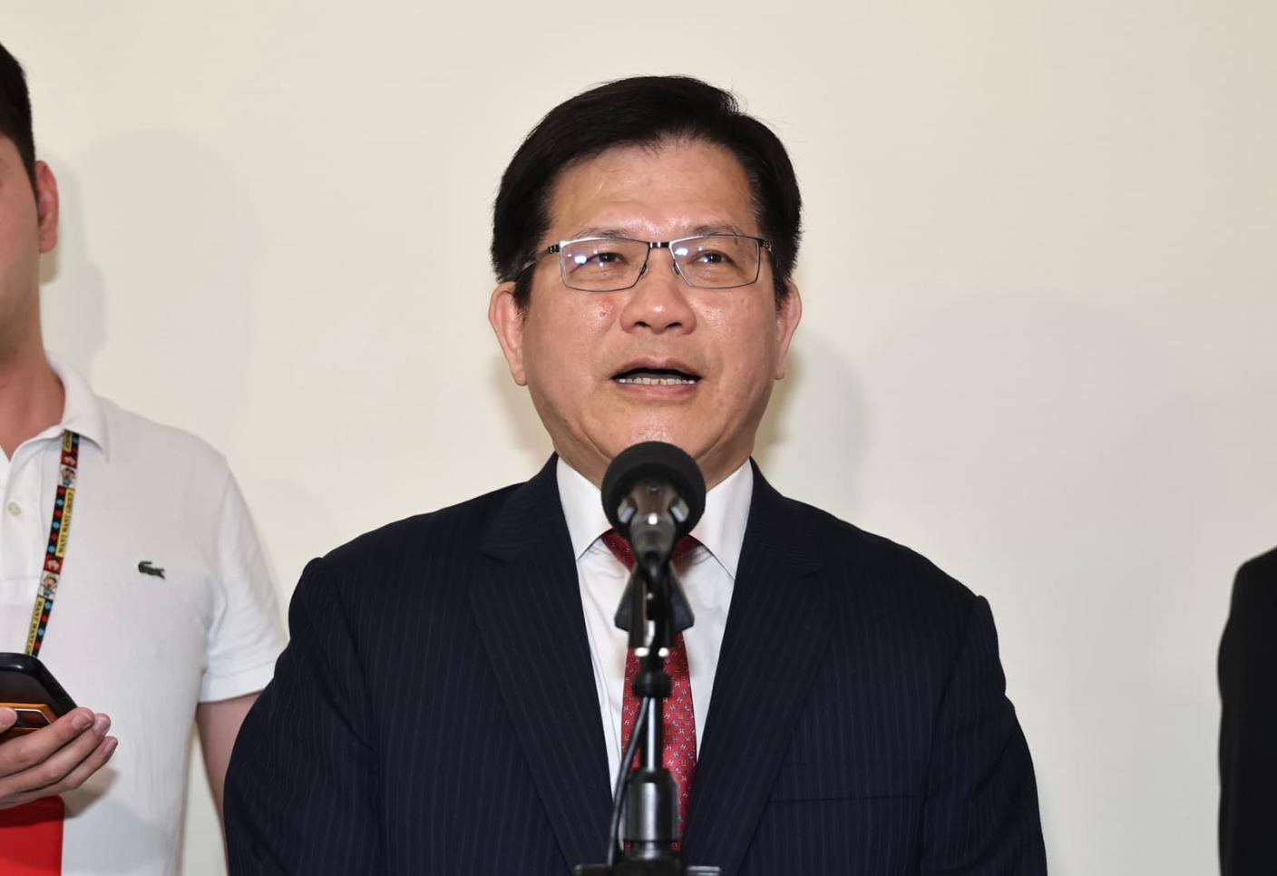 外交部長林佳龍19日在立法院受訪證實，林昶佐將出任駐芬蘭代表。林啟弘攝