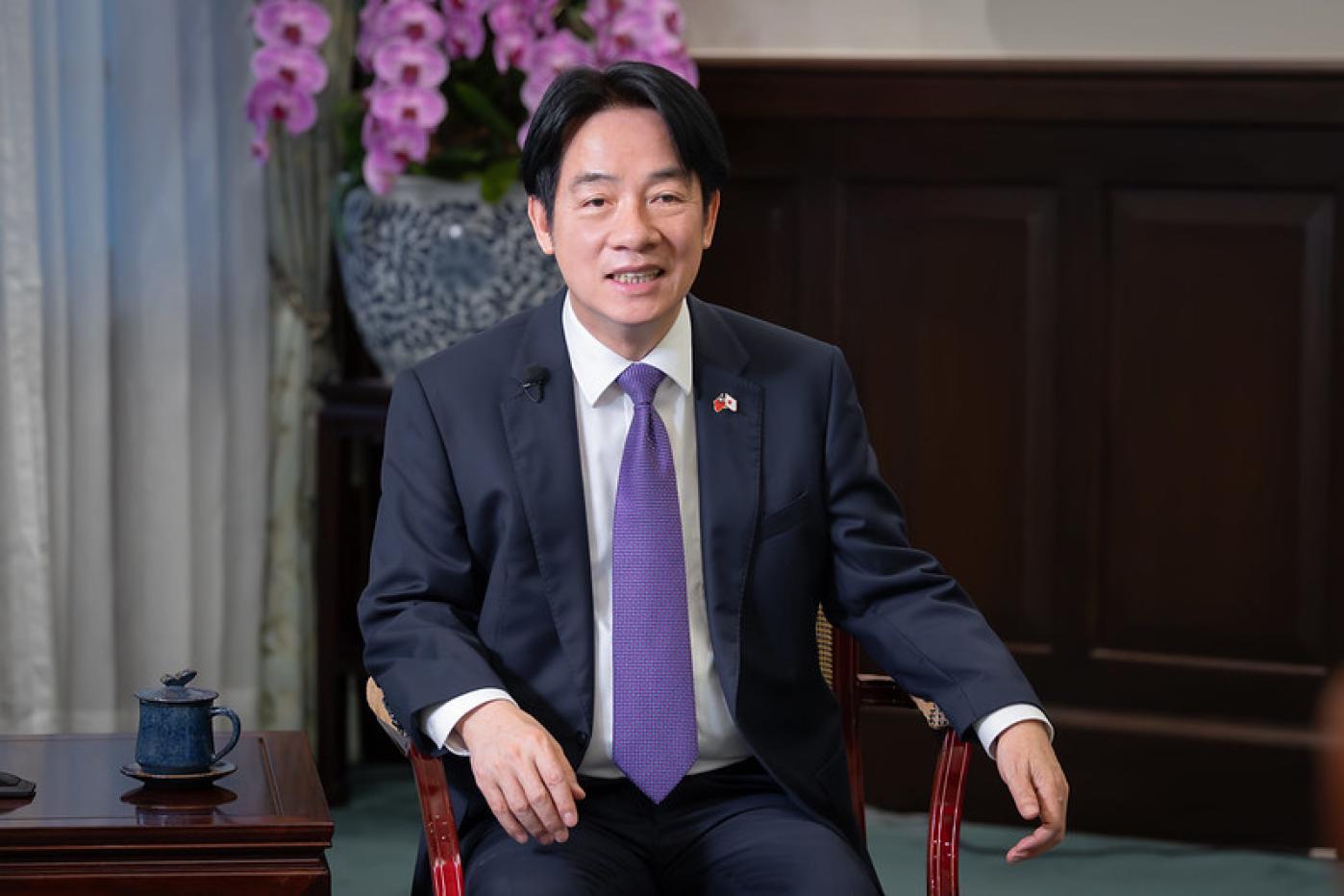 賴清德在就職一週年前夕密集接受訪問，新媒體Podcast是新嘗試。總統府提供