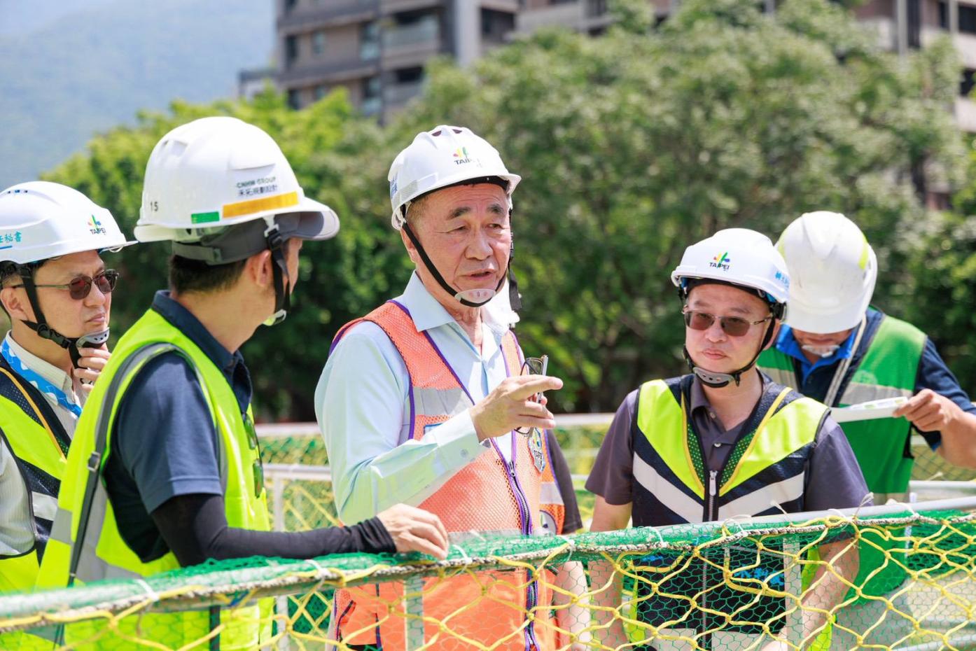 台北市副市長李四川（中）透露，輝達落腳北士科很大一個原因是周邊環境良好。翻攝李四川臉書