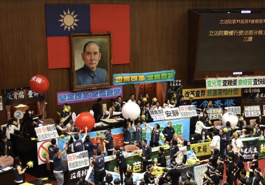 31：0！游盈隆揭藍綠都幫了大罷免　最後結果「不可測」：國會恐重新洗牌