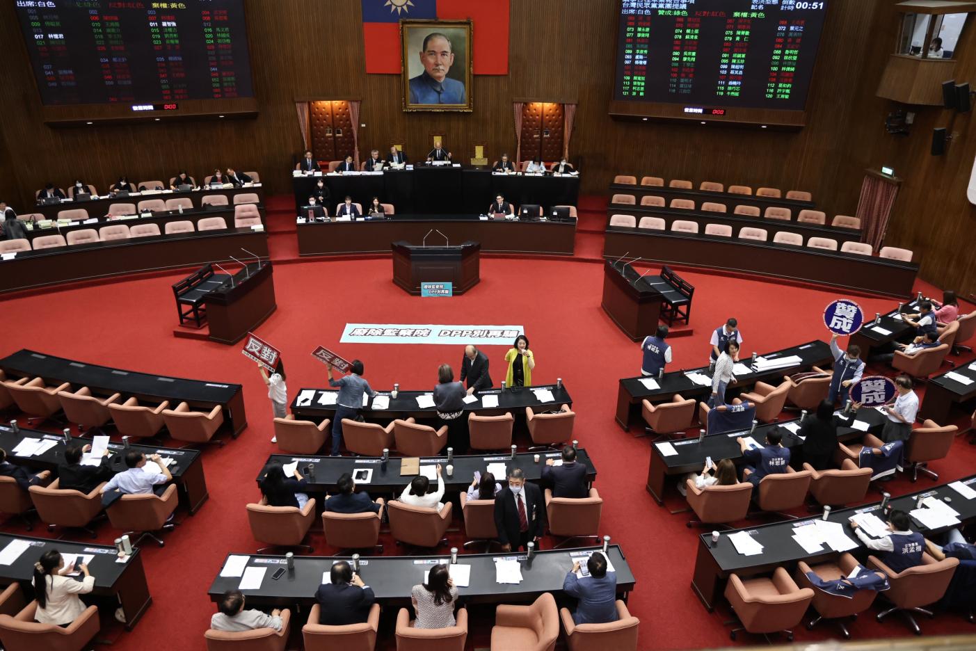 立法院院會通過7月25日表決大法官人事同意權。林啟弘攝