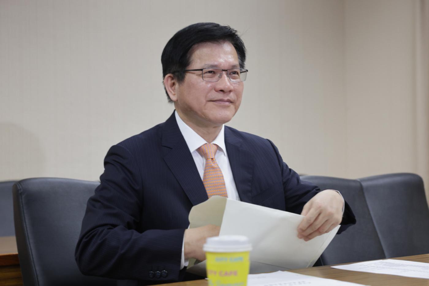 林佳龍（圖）19日在立法院受訪表示，全球的油價、物價可能受到戰事影響，政府都有密切關注，