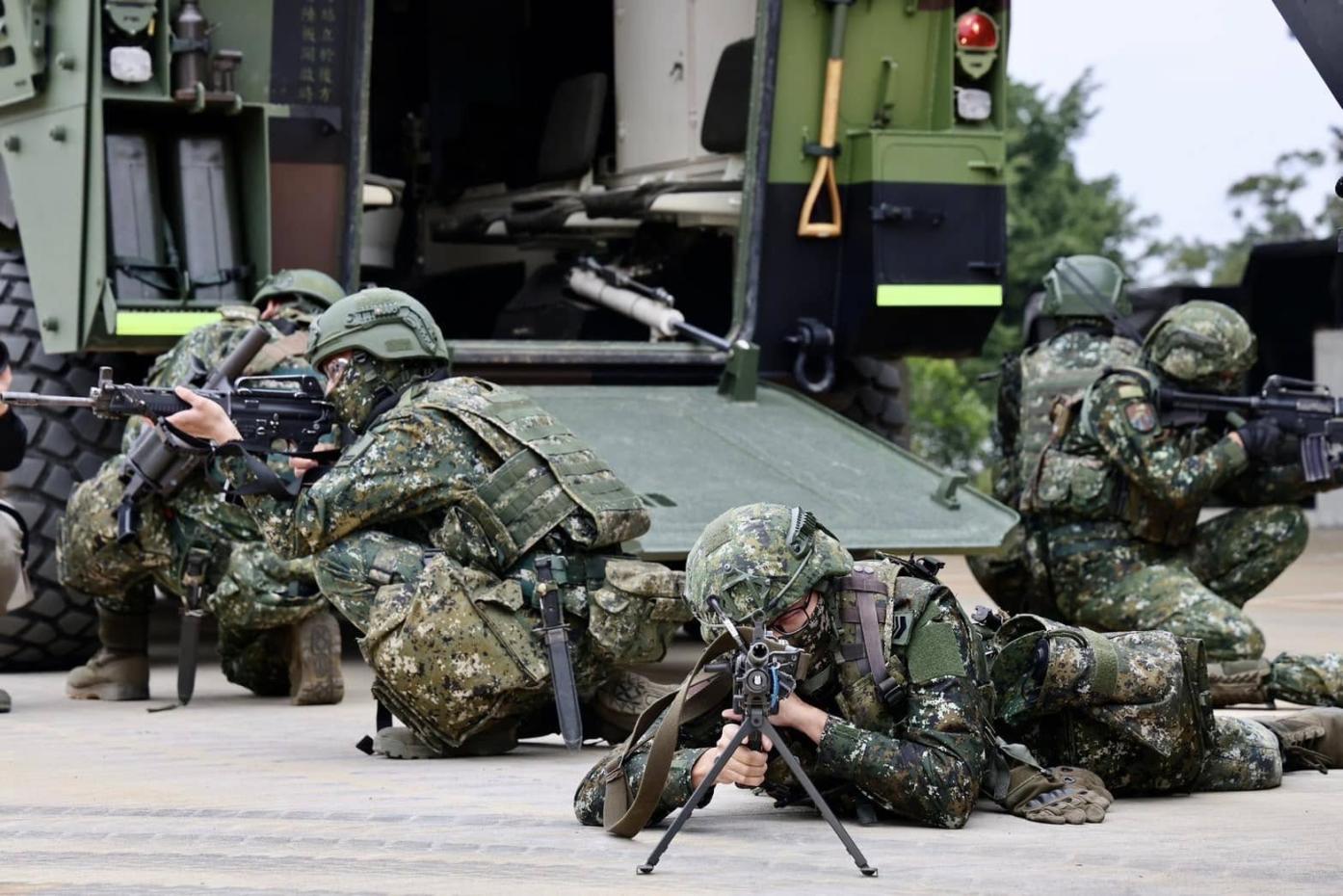總統今公告軍人加薪調整案。翻攝國防部發言人臉書