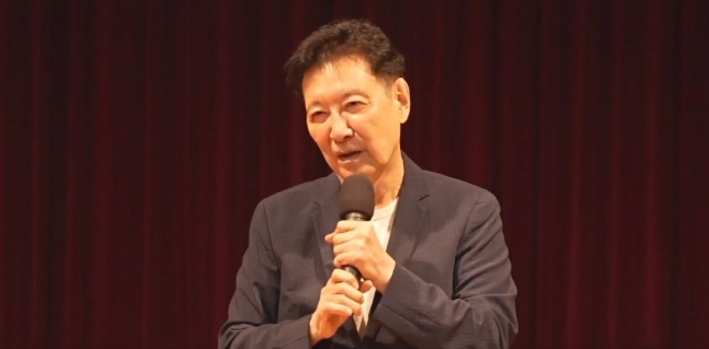 趙少康18日宣布不去東非，726留在台灣投不同意罷免。翻攝趙少康臉書直播
