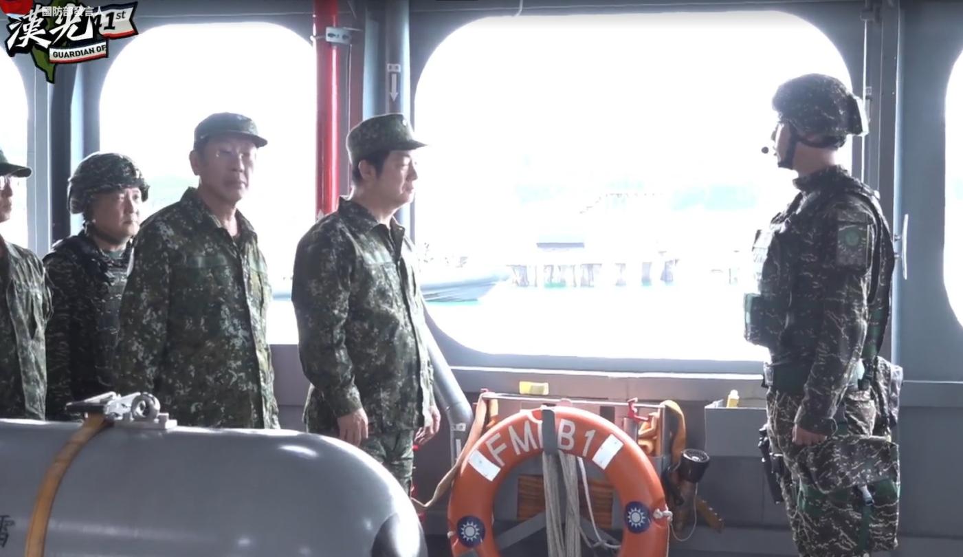 漢光41號軍演遭外媒解讀「表演性質」，國防部籲國內媒體勿負面解讀。賴清德總統與國防部長顧立雄視導漢光演習狀況資料照片。