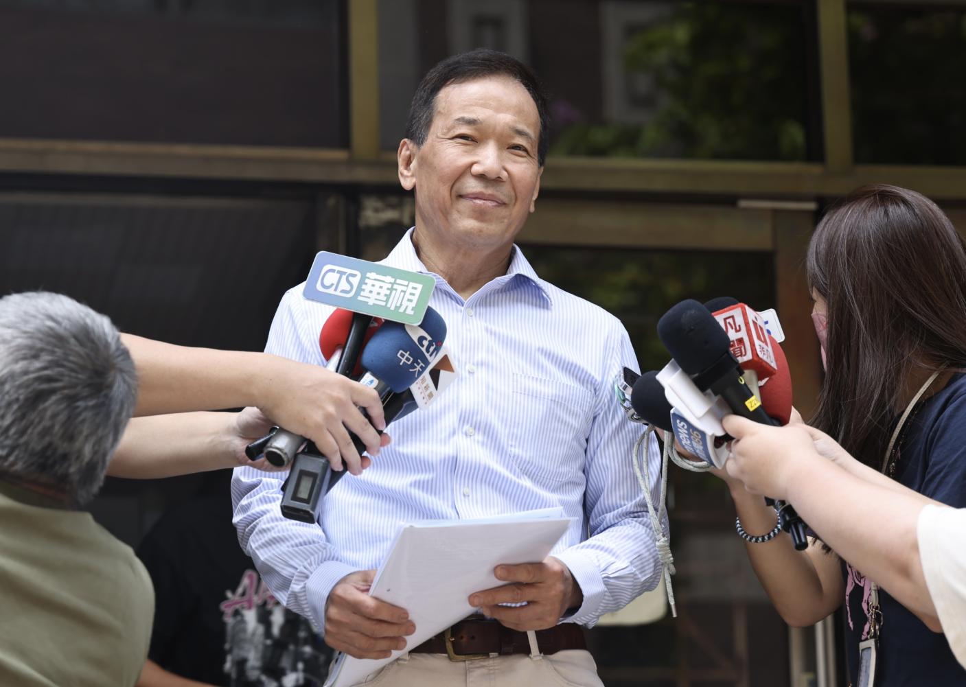 柯文哲提告鍾小平（圖）涉加重誹謗，鍾向柯道歉後，柯撤告。林啟弘攝