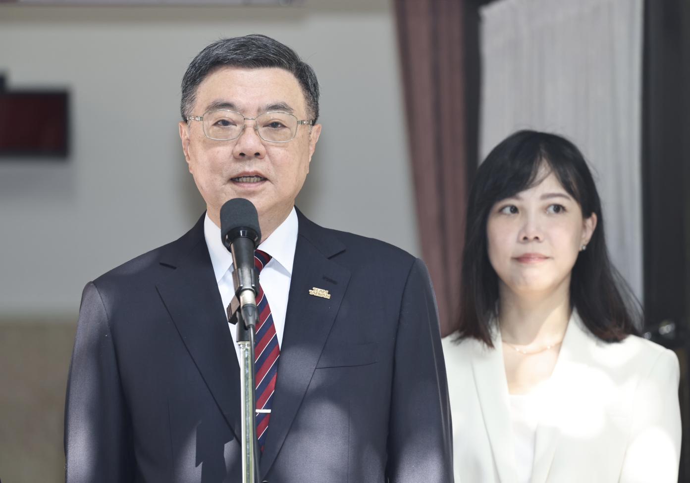 行政院長卓榮泰12日表示，必要時對重要人事進行處理。林啟弘攝