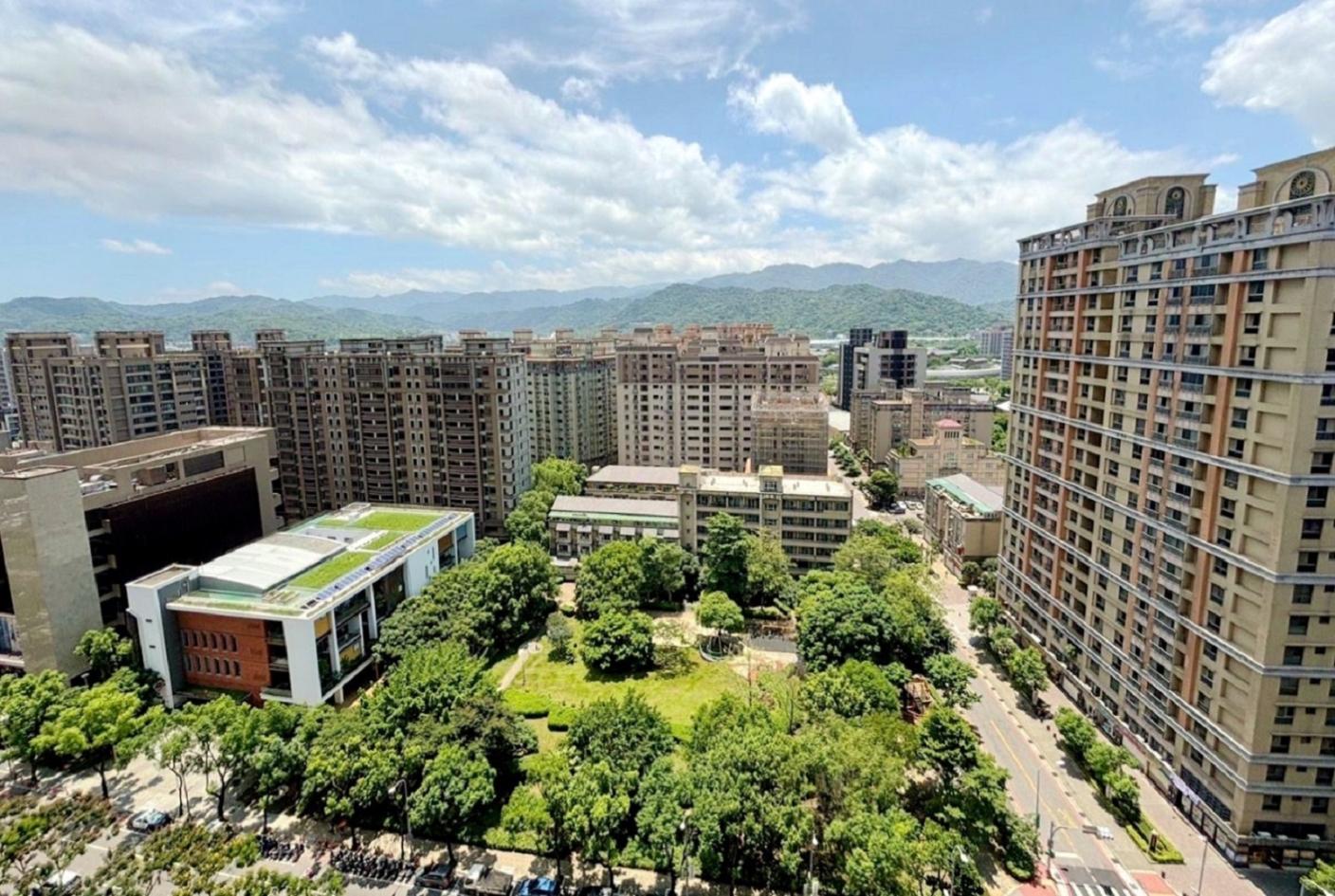 房仲業者分析，全台七大都會區房價出現下修，以新竹縣市和高雄市成重災區。永慶房屋提供