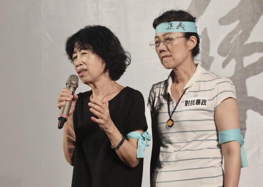 流淚哭訴「揹著柯文哲照片上天安門」　陳佩琪：讓全世界知道民進黨司法迫害在野黨主席